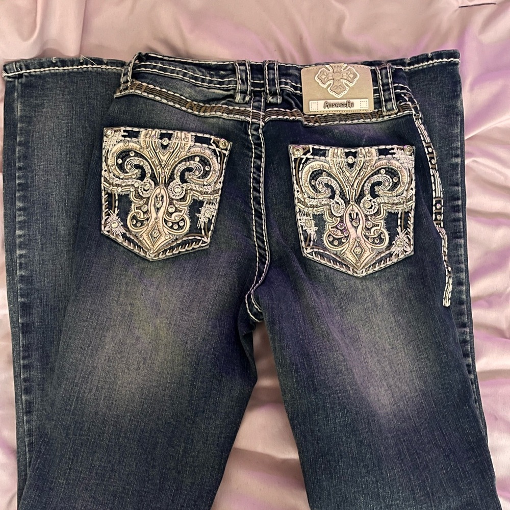 Blue Boot Cut Jeans with Ornate Embroidery 🖤💋